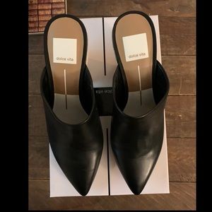 Mule with heel